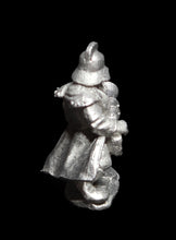 Load image into Gallery viewer, 50-2442:  Dwarf Hand Gunner, At Ready
