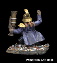 Load image into Gallery viewer, 50-2443:  Dwarf Hand Gunner, Advancing
