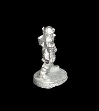 Load image into Gallery viewer, 50-2951:  Gnome Adventurer Swordsman
