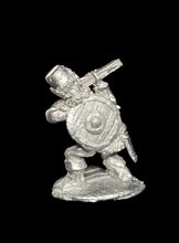 Load image into Gallery viewer, 50-2965:  Gnome Crewman, Pulling Rope/Lever
