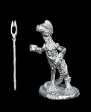 Load image into Gallery viewer, 50-6503:  Reptiliad Skirmisher, Armored,  In Reserve, without Shield
