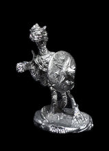 Load image into Gallery viewer, 50-6504:  Reptiliad Skirmisher, In Reserve, Round Shield with Spiked Boss
