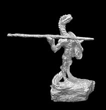 Load image into Gallery viewer, 50-6506:  Reptiliad Skirmisher, Weapon Raised, Round Shield [Turtle Shell Base]
