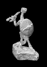 Load image into Gallery viewer, 50-6506:  Reptiliad Skirmisher, Weapon Raised, Round Shield [Turtle Shell Base]
