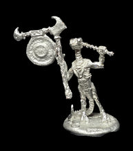 Load image into Gallery viewer, 50-6513:  Reptiliad Musician with Gong
