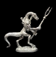 Load image into Gallery viewer, 50-6524:  Reptiliad Warrior, Unarmored, Two Handed Weapon, Advancing, Tail Down
