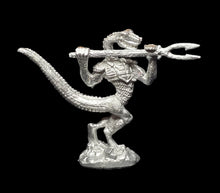 Load image into Gallery viewer, 50-6527:  Reptiliad Warrior, Light Armor, Two Handed Weapon, 2nd Rank
