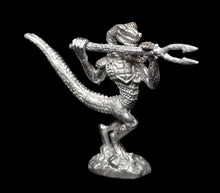 Load image into Gallery viewer, 50-6527:  Reptiliad Warrior, Light Armor, Two Handed Weapon, 2nd Rank
