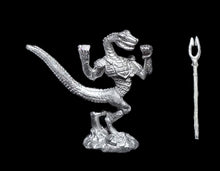 Load image into Gallery viewer, 50-6527:  Reptiliad Warrior, Light Armor, Two Handed Weapon, 2nd Rank
