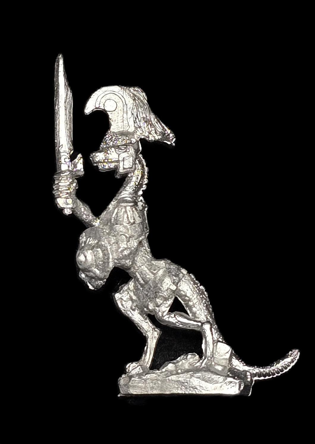 50-6541:  Reptiliad Elite Swordsman, Advancing