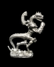 Load image into Gallery viewer, 50-6551:  Reptiliad Berserker Advancing, Fists Raised
