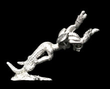 Load image into Gallery viewer, 50-6554:  Reptiliad Berserker Leaping Forward
