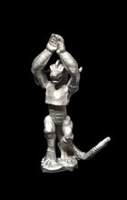 Load image into Gallery viewer, 50-6558:  Reptiliad Berserker, Hands Overhead
