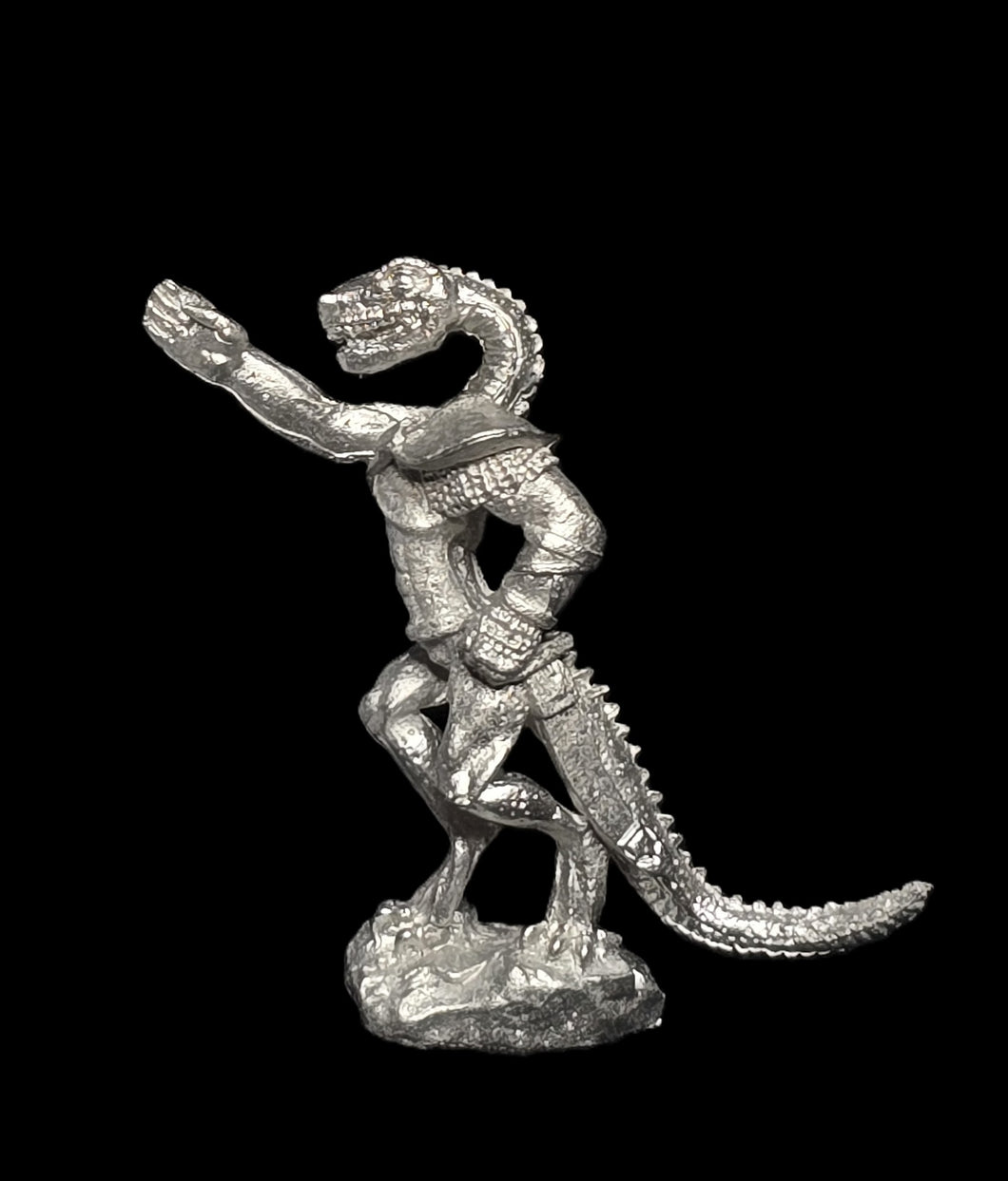 50-6569:  Reptiliad War Machine Crewman