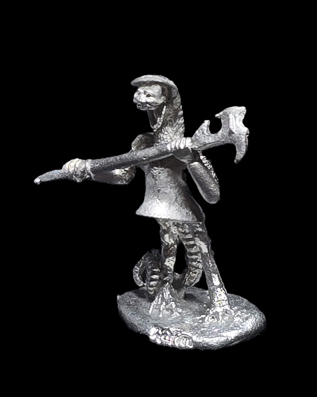 50-6586:  Reptiliad Hero with Axe