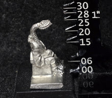 Load image into Gallery viewer, 50-6595:  Reptiliad Sorcerer, Seated
