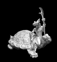 Load image into Gallery viewer, 50-6672 48-0678:  Gilla Worm War Turtle Cavalry [rider and mount]
