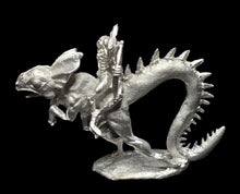 Load image into Gallery viewer, 50-6675 48-0676:  Gilla Worm War Newt Archer [rider and mount]
