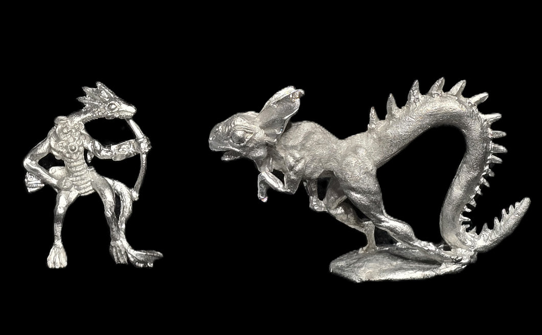 50-6675 48-0676:  Gilla Worm War Newt Archer [rider and mount]