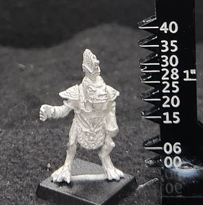 50-6811:  Tenoch Halberdier In Reserve, Armored Shoulders, Feathered Plume