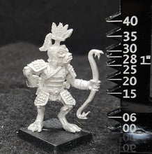 Load image into Gallery viewer, 50-6856:  Tenoch Archer, Reloading
