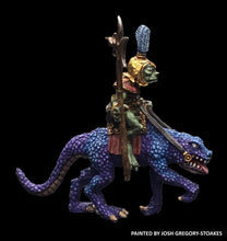 Load image into Gallery viewer, 50-6871/48-0686:  Tenoch Lizard Cavalry [Rider and Mount]
