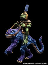 Load image into Gallery viewer, 50-6877/48-0688:  Tenoch Lizard Cavalry with Blow Pipe [Rider and Mount]
