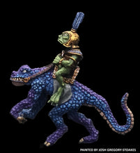Load image into Gallery viewer, 50-6877/48-0688:  Tenoch Lizard Cavalry with Blow Pipe [Rider and Mount]
