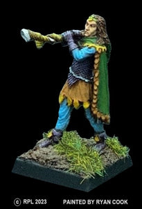 50-9095:  Elf Command - Musician with Small Horn