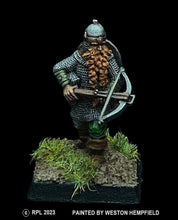 Load image into Gallery viewer, 50-9231:  Dwarf Crossbowman, In Reserve
