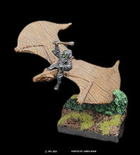 Load image into Gallery viewer, 51-0452/48-0827:  Wraith Rider with Mace on Winged Lizard [rider and mount]
