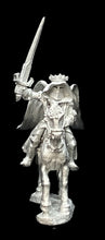 Load image into Gallery viewer, 51-0661 48-0462: Chaos Wraith King with Sword, Mounted [Rider &amp; Mount]
