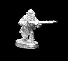 Load image into Gallery viewer, 51-1426:  Goblin Raider Crossbowman, Advancing
