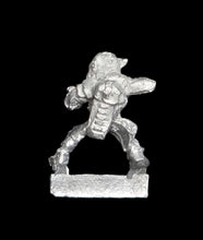 Load image into Gallery viewer, 51-1475:  Goblin Raider Cavalry Crossbowman, Aiming Forward [Rider Only]

