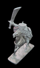 Load image into Gallery viewer, 51-1483 / 48-0319:  Goblin Raider Warlord, Mounted [Rider &amp; Mount]

