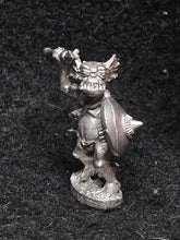 Load image into Gallery viewer, 51-1543:  Chaos Goblin Skirmisher with Javelin
