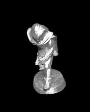 Load image into Gallery viewer, 51-4031:  Dark Elf Assassin, Advancing, Hooded
