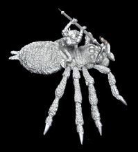 Load image into Gallery viewer, 51-4079:  Dark Elf Giant Spider Cavalry with Polearm [Rider &amp; Mount]
