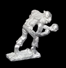 Load image into Gallery viewer, 51-7732:  Ghoul with Skull
