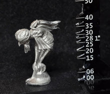 Load image into Gallery viewer, 51-7852:  Mi-Go, Wings Folded
