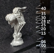 Load image into Gallery viewer, 51-7852:  Mi-Go, Wings Folded
