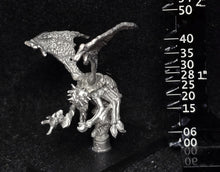 Load image into Gallery viewer, 51-7853:  Mi-Go with Mist Projector, Perched
