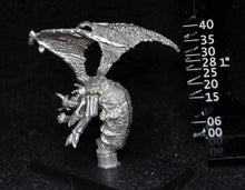 Load image into Gallery viewer, 51-7853:  Mi-Go with Mist Projector, Perched
