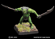 Load image into Gallery viewer, 51-9037: Unarmored Heavy Goblin, Facing Left, Hunched Over
