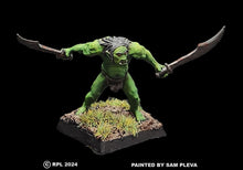 Load image into Gallery viewer, 51-9037: Unarmored Heavy Goblin, Facing Left, Hunched Over
