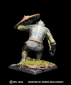 51-9042:  Heavy Goblin in Full Armor, Blocking