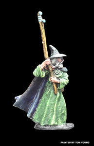 52-0508:  Wizard with Staff Raised High Over Shoulder