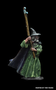 52-0508:  Wizard with Staff Raised High Over Shoulder