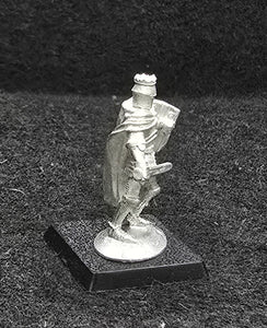 52-0903:  Paladin with Sword, Bucket Helm
