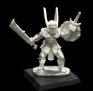 52-0971:  Warlord with Falchion and Punch Dagger - Lord Nimrod